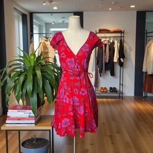 Band of Gypsies Red Floral Wrap Dress | Flutter Sleeve Boho Mini